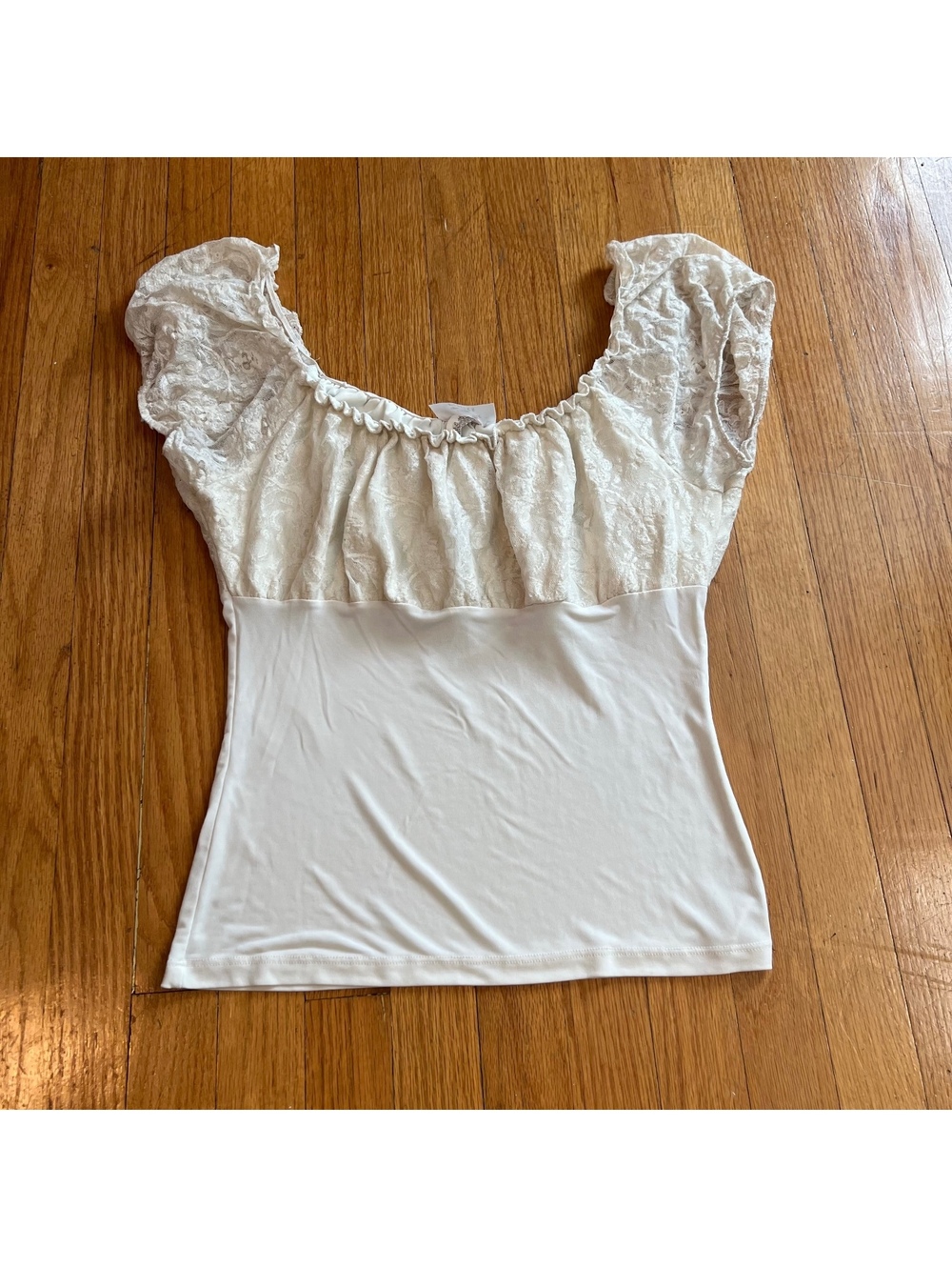 Vintage Y2K white lacy babydoll coquette whimsical top